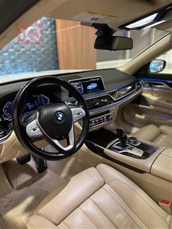 بي ام دبليو الفئة 7